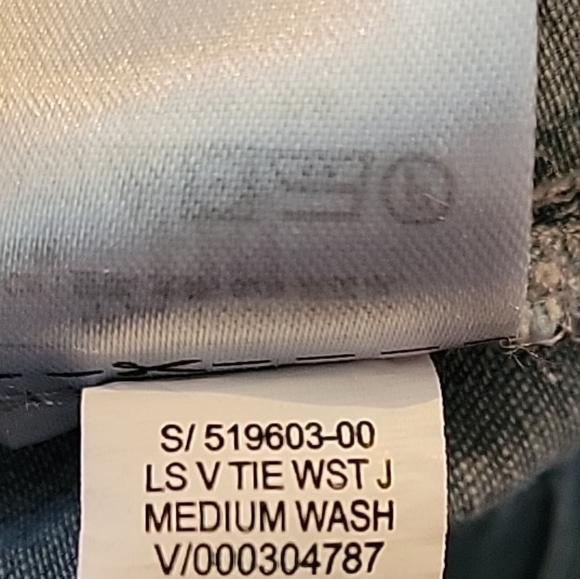 GAP Chambray Denim Utility V-Neck Jumpsuit Coverall One Piece Belted Medium NEW - Picture 7 of 8